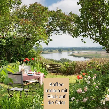 Lebuserland Fuer Bis Zu 4 Personen Mit 1300 Qm Garten Und Privatsauna, Grandiosen Blick Ueber Oder, Sonntags Late Check Out Bis 18 Uhr Inklusive *