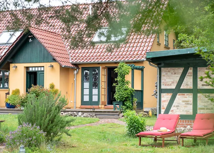 Lebuser Land Fuer Bis Zu 4 Personen Mit 1300 Qm Garten Und Privatsauna, Grandiosen Blick Ueber Oder, Sonntags Late Check Out Bis 18 Uhr Inklusive * Lebus